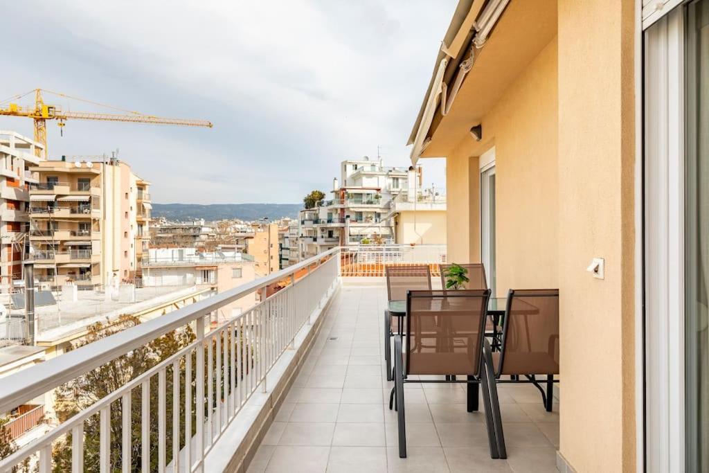 2 Bedroom Luxury Apartment テッサロニキ エクステリア 写真